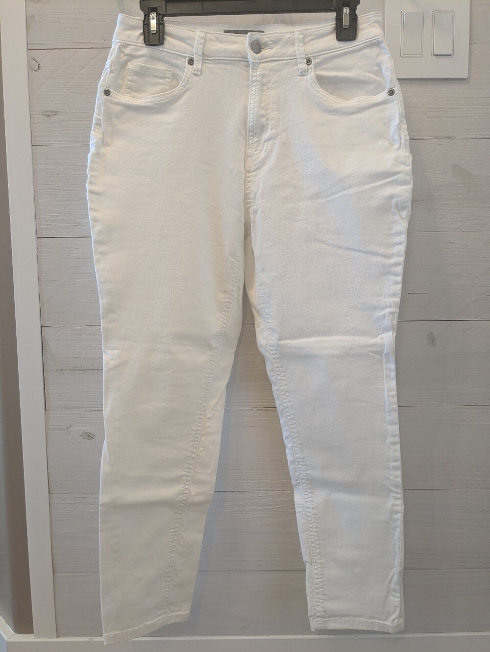 🤍 Falls Creek White Women’s Crop Skinny Jeans; Size: 8